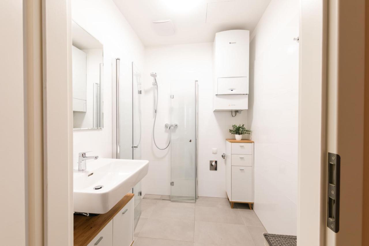 Madu-living - Oskar Vienna